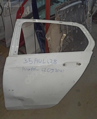 GOLF 8 SOL ARKA KAPI