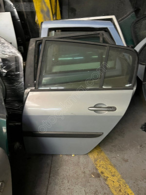 RENAULT MEGANE 2 SW SOL ARKA KAPI MERT OTO