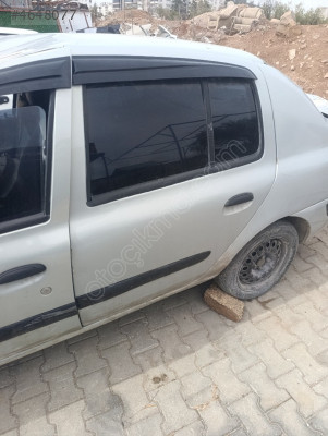 Clio 2 sol arka kapı