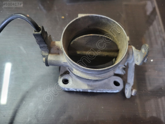 Mercedes 190 gaz kelebegi