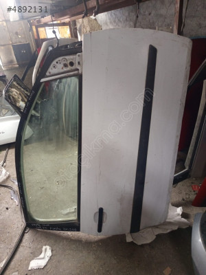 FORD FİESTA VAN SAĞ ÖN KAPI