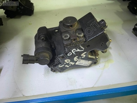 OPEL CORSA D 1.3 MAZOT POMPALARI