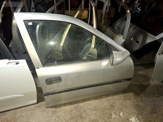 ÖZMEN OPEL VECTRA B ÇIKMA SAĞ ÖN KAPI
