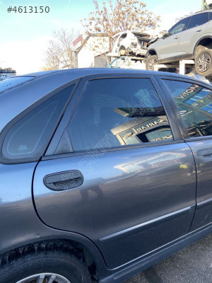 VOLVO S40 - SAĞ ARKA KAPI DOLU