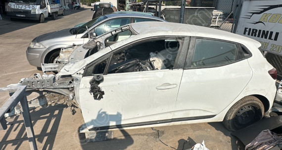 Clio 5 parçaları