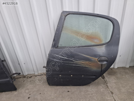 Peugeot 206 sol arka kapı