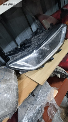 Volkswagen Passat b7 sağ ön far