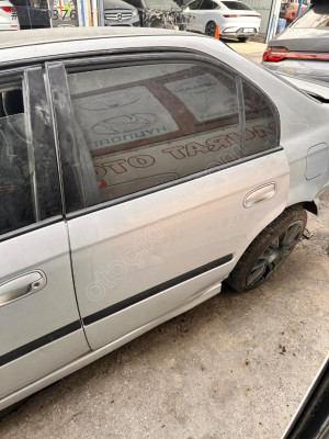 Honda civic ies sol arka kapı