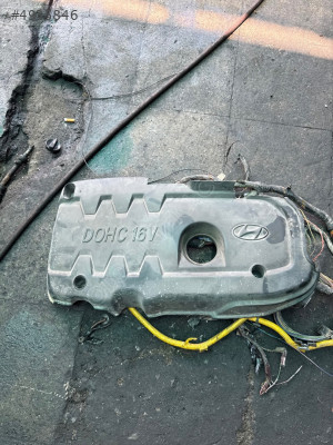 Hyundai accent era motor kapağı