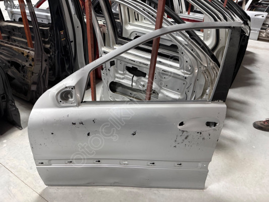 MERCEDES E SERİSİ W211 ÇIKMA ORİJİNAL SOL ÖN KAPI N2