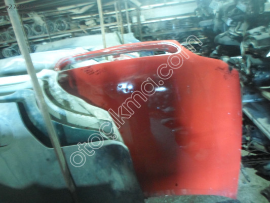 FORD ESCORT KIRMIZI KAPUT