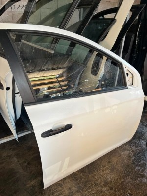 HYUNDAİ İ20 SAĞ ÖN KAPI DOLU