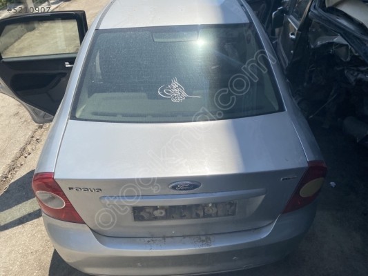 FORD FOCUS 2.5 ARKA BAGAJ