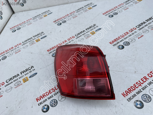 Toyota Yaris sol arka stop
