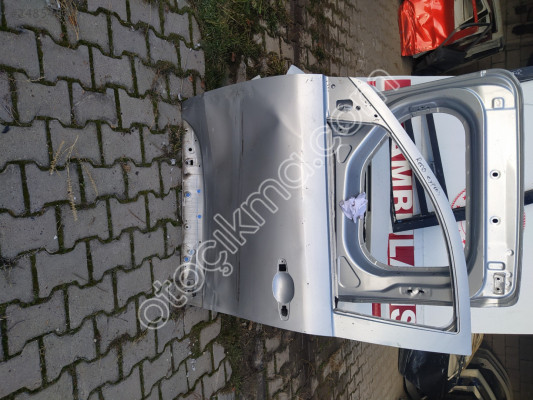2019 2023 Renault express sol ön kapı