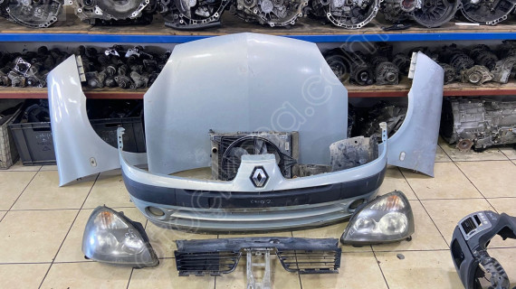 RENAULT CLİO 2 KOMPLE ÖN SÖKME