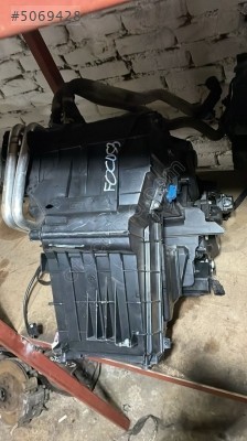 FORD FOCUS 3 KALORİFER KUTUSU