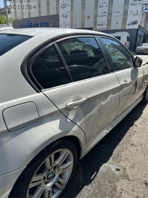 BMW E90 SAĞ ARKA KAPI BEYAZ