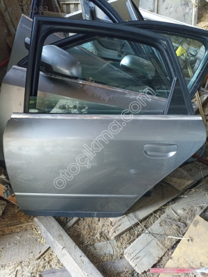 Audi a4 çıkma sol arka kapı