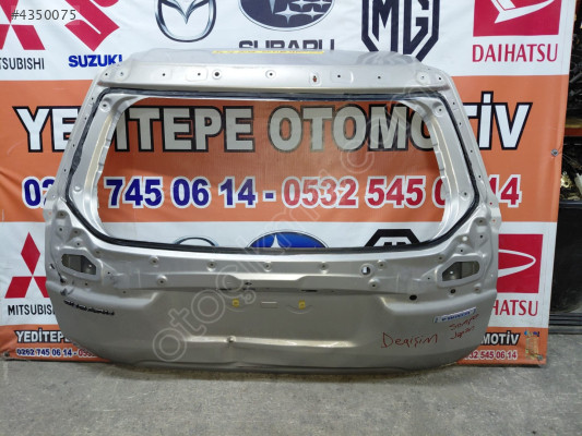 subaru forester bagaj kapağı