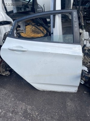 HYUNDAİ ACCENT NLUE SAĞ ARKA KAPI