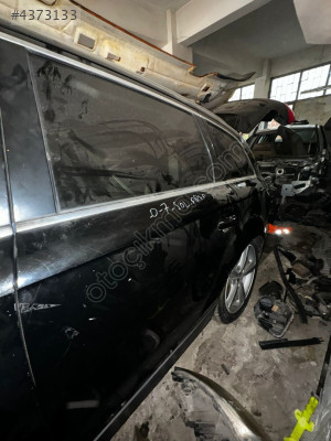 AUDİ Q7 SAĞ ARKA KAPI KONUK OTO