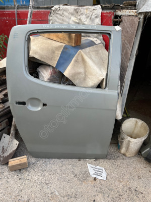 ISUZU D-MAX SAĞ ARKA KAPI