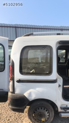 RENAULT KANGOO SAĞ ARKA KESME ÇAMURLUK ÇIKMA PARÇA KUL OTODA