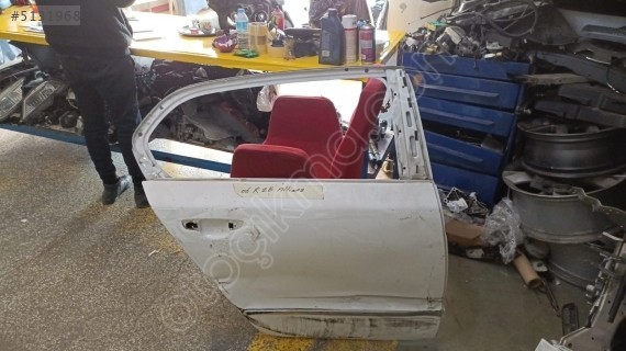 2012 Skoda süperB sağ arka kapı