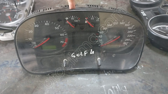 VOLKSWAGEN GOLF 4 GÖSTERGE PANELİ