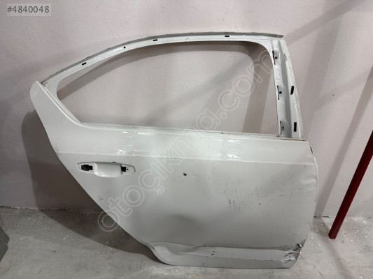 SKODA OCTAVİA ÇIKMA ORİJİNAL SAĞ ARKA KAPI BD2