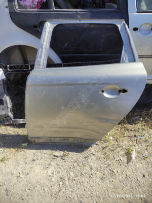 Volvo XC60 sol arka kapı