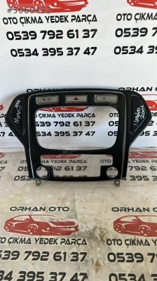 FORD MONDEO MK4 ORTA KONSOL TEYİP CERCEVESİ