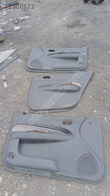 Mazda 323 takım kapı döşemesi yedek parça