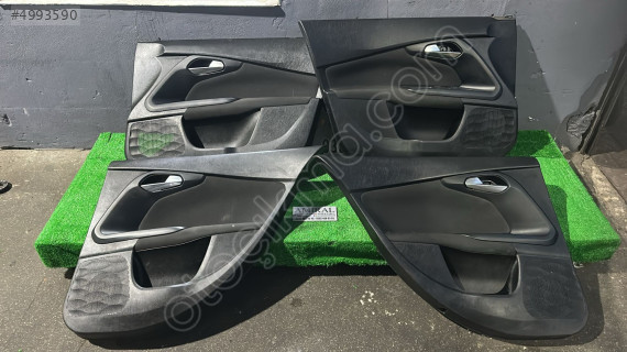 2023 FİAT EGEA CROSS KAPI KARTONLARI SET