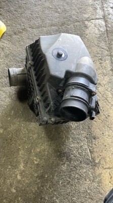 Renault master3  hava filtre kutusu