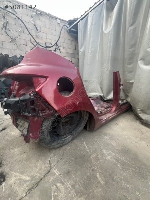 RENAULT CLİO 4 SAĞ ARKA ÇAMURLUK