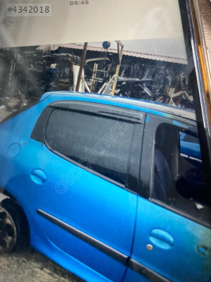 Peugoet 206 sağ arka kapı