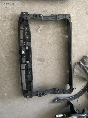 PASSAT B8 ÖN PANEL