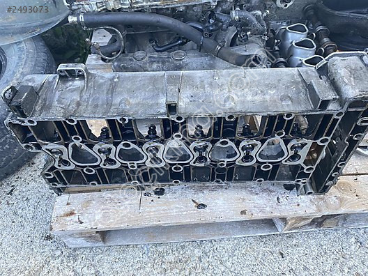 MERCEDES M110 EKSANTRİK YUVA-ÜST KÜRBÜRATÖR KAPAĞI -R1100163