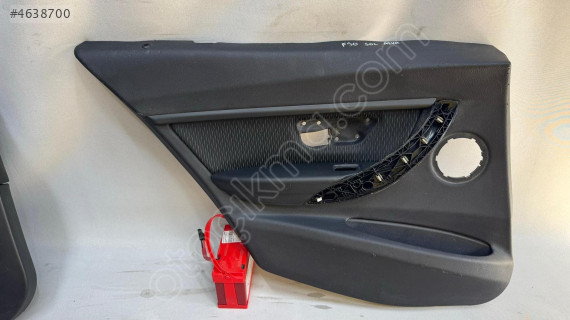 BMW F30      3 SERİSİ ORJİNAL SOL ARKA KAPI DÖŞEMESİ