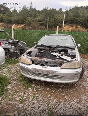 Peugeot 406 sol ön far