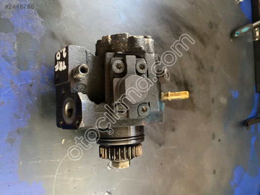 RENAULT TRAFİC 2.0 MAZOT POMPASI