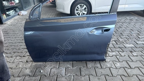 Hyundai i20 sol ön kapı