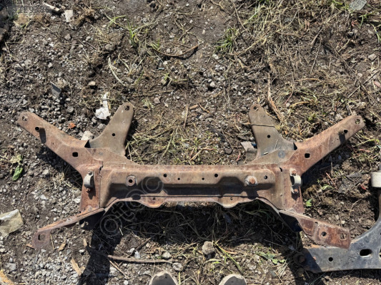 FORD ESCORD MOTOR TRAVERSİ