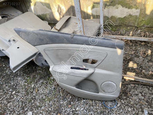 RENAULT FLUENCE SOL ARKA KAPI DÖŞEMESİ