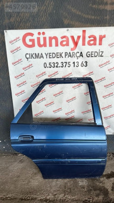 FORD ESCORT SAĞ ARKA KAPI