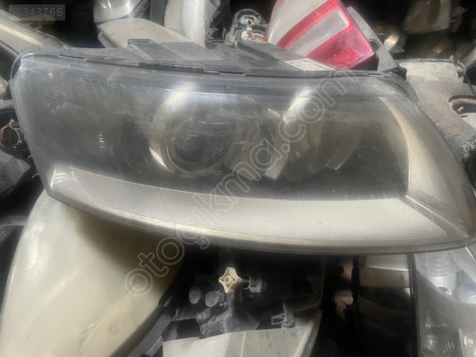 Audi A8 sağ ön far orijinal