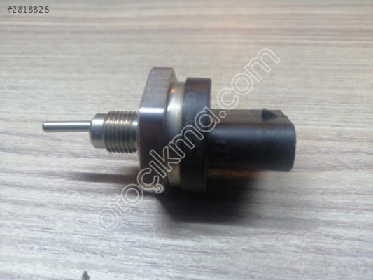 AUDİ A3 A4 BASINÇ SENSÖRÜ SIFIR ORJİNAL OEM 04E906054