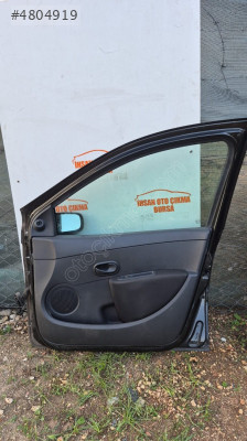 Clio 3 sağ ön kapı döşemesi